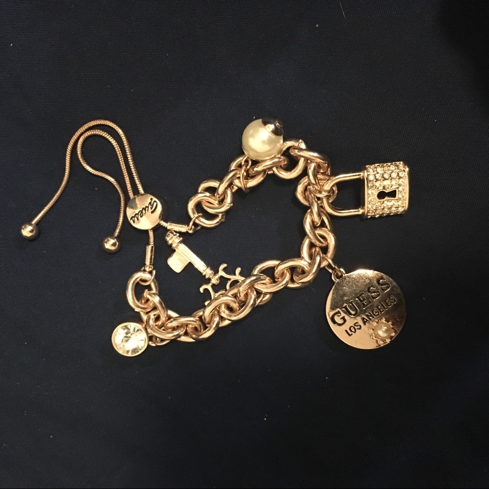 Another accessory bundle 4 items - Picture 7 of 8